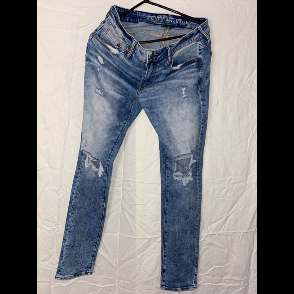 American Eagle Next level ripped jeans
